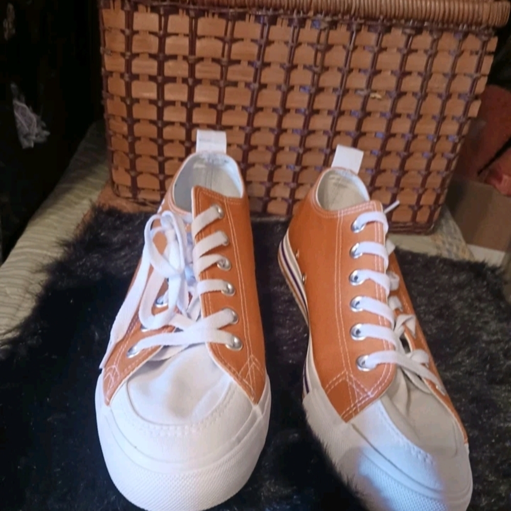 Women's Orange Athletic Shoes